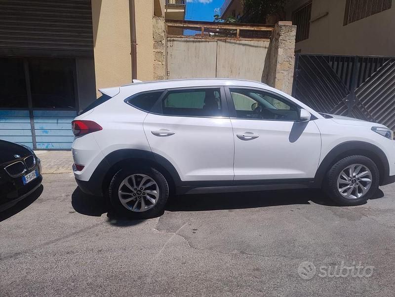 Usata Hyundai Tucson Xpossible 116 CV (85 kW) 2016 Bianco SUV