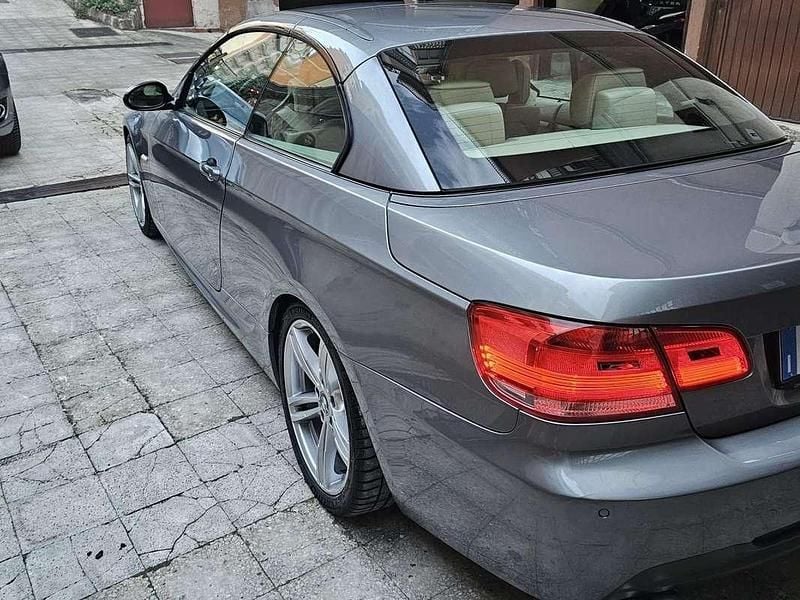 Usata BMW 330 Cabriolet M Sport 245 CV (180 kW) 2009 Grigio Cabrio