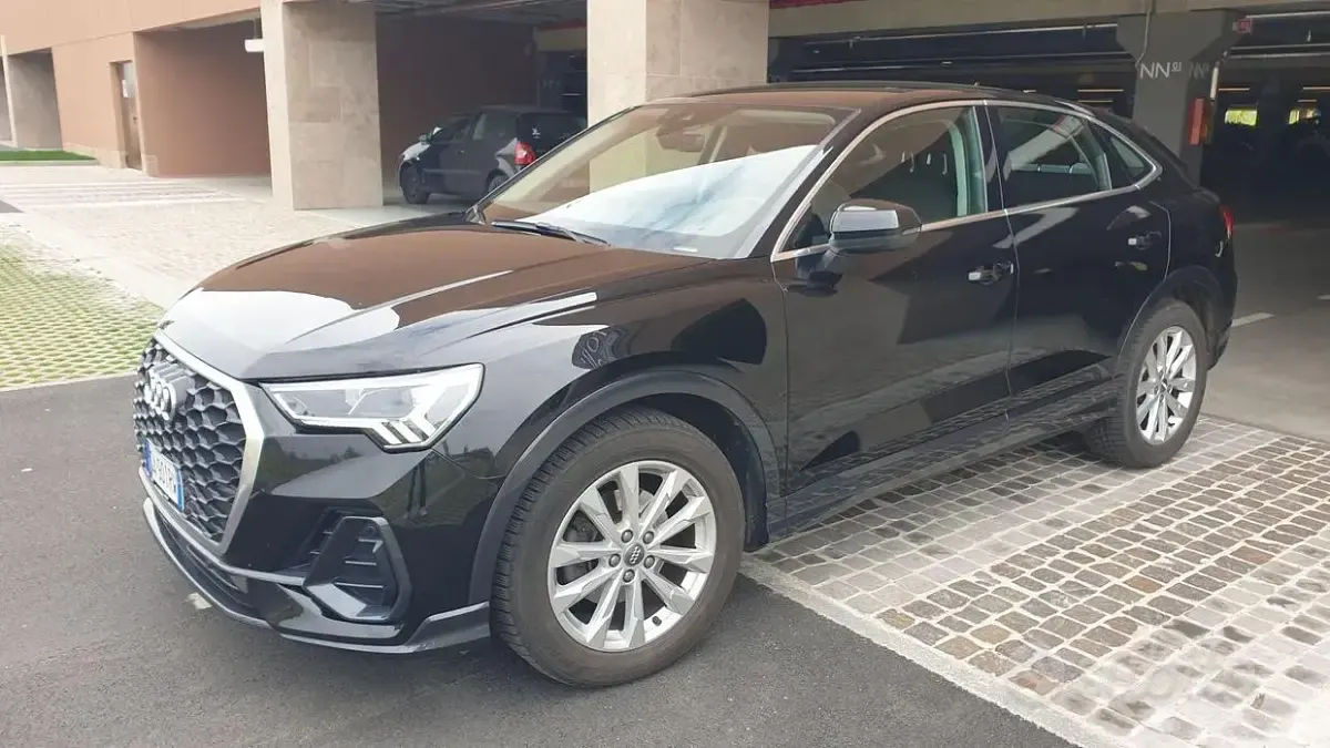 Usata Audi Q3 Sportback Business Plus 150 CV (110 kW) 2020 Nero SUV