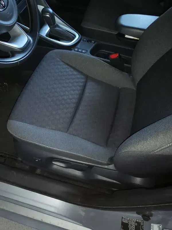 Usata Toyota Yaris Hybrid Style 92 CV (67 kW) 2024 Berlina