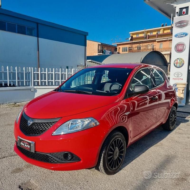 Usata 2020 Lancia Ypsilon Due volumi | 9900 € (Buon prezzo) - Immagine 1/4