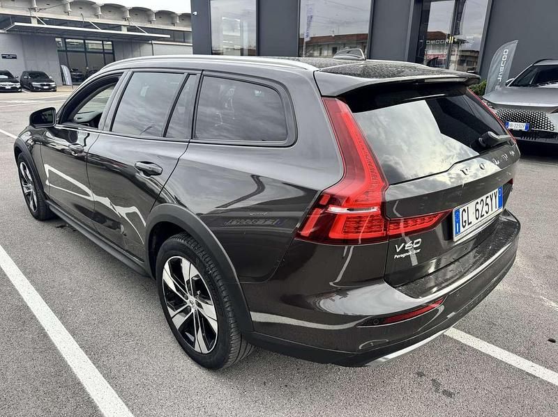 Usata Volvo V60 CC Business Edition 197 CV (144 kW) 2023 Other Station wagon