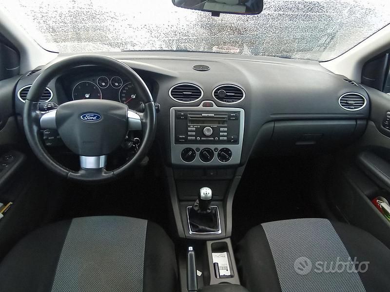 Usata Ford Focus 2007 Grigio Station wagon