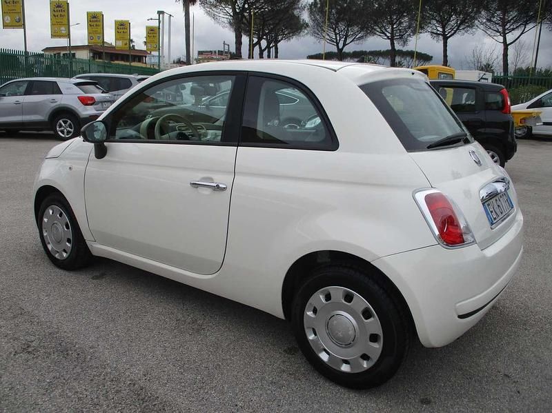 Usata Fiat 500 Pop 69 CV (50 kW) 2011 Bianco Utilitaria