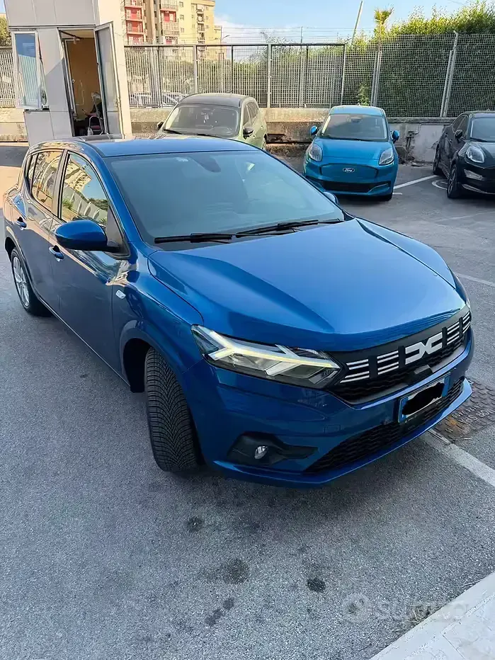 Usata Dacia Sandero 100 CV (73 kW) 2023 Blu Utilitaria