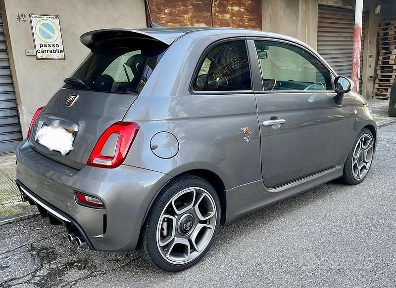 Usata Abarth 595 165 CV (121 kW) 2022 Grigio Berlina