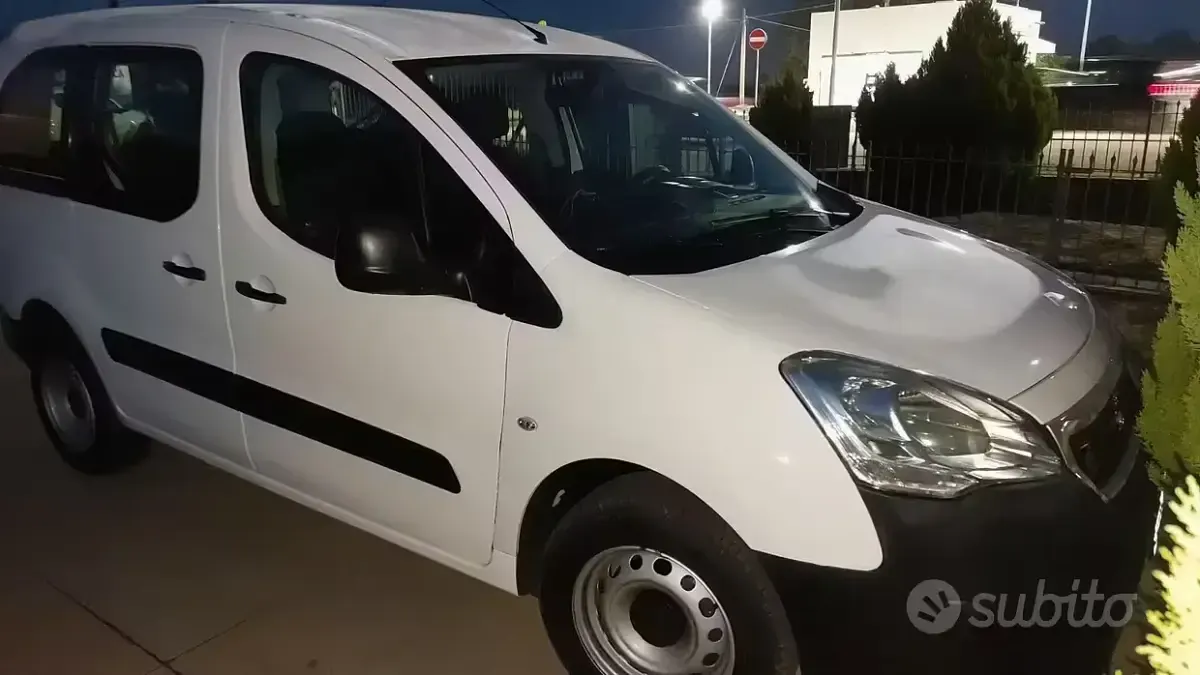 Usata Peugeot Partner Tepee Access 75 CV (55 kW) 2017 Bianco Monovolume