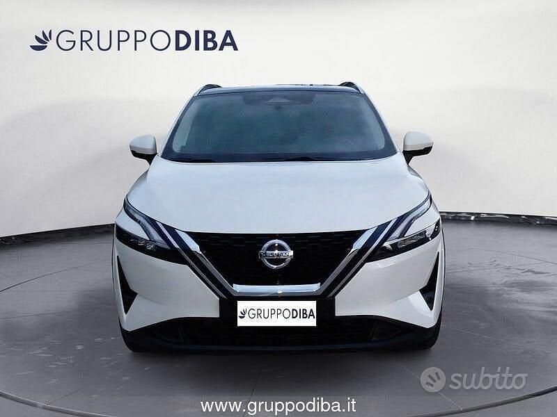 Usata Nissan Qashqai N-Connecta 140 CV (102 kW) 2021 Bianco SUV