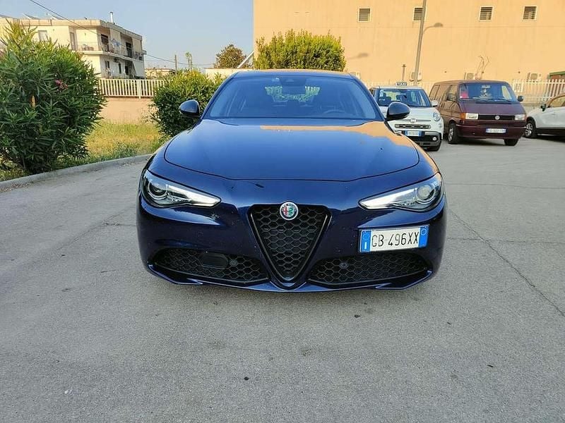 Usata Alfa Romeo Giulia Tech Edition 160 CV (117 kW) 2020 Blu/azzurro Berlina
