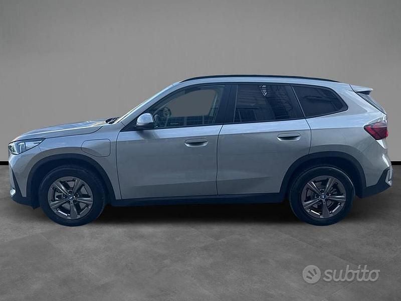 Usata BMW X1 Comfort Edition 245 CV (180 kW) 2023 Argento SUV