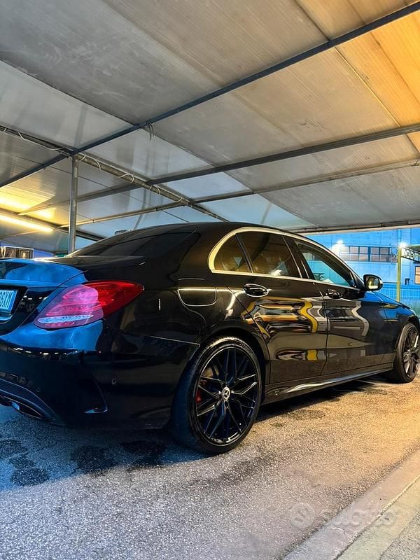 Usata Mercedes C220 AMG line 2015 Nero Berlina