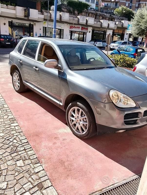 Usata Porsche Cayenne 2004 Grigio SUV