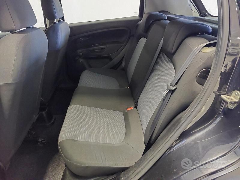 Usata Fiat Grande Punto 65 CV (47 kW) 2010 Nero Utilitaria