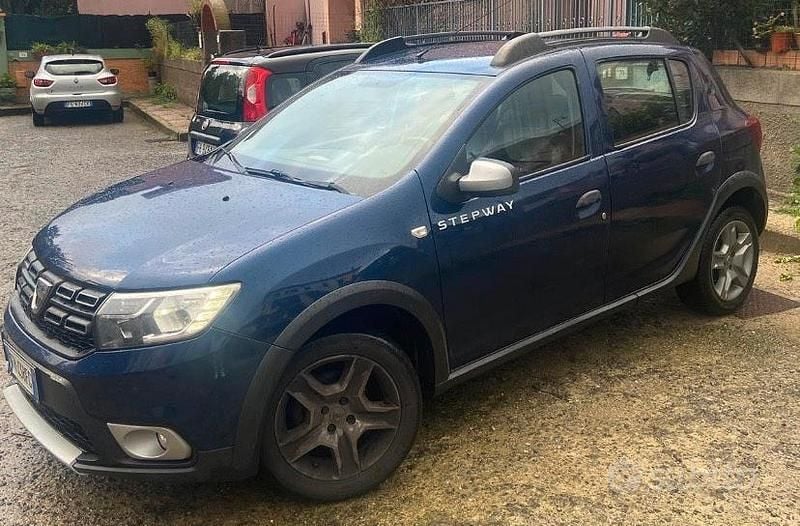 Usata Dacia Sandero Stepway 90 CV (66 kW) 2019 Blu Utilitaria