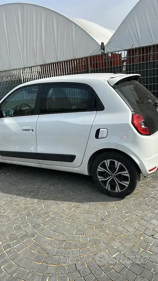 Usata Renault Twingo 47 kW (65 CV) 2025 Bianco Utilitaria