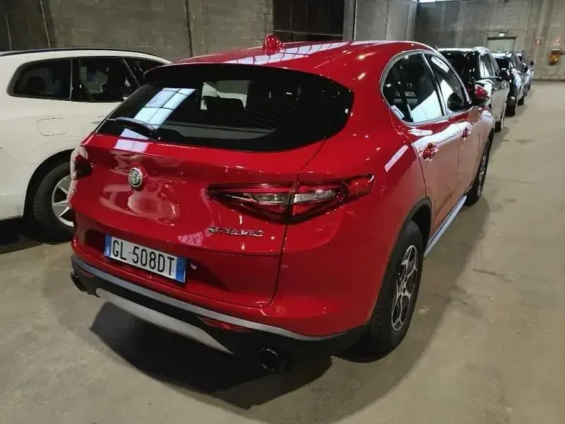 Usata Alfa Romeo Stelvio Super 190 CV (139 kW) 2022 Rosso SUV