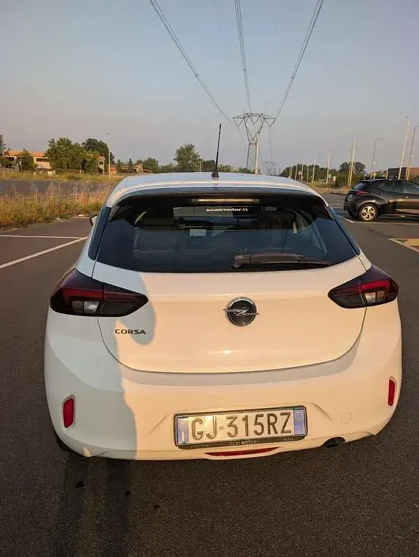 Usata Opel Corsa GS Line 101 CV (74 kW) 2022 Utilitaria