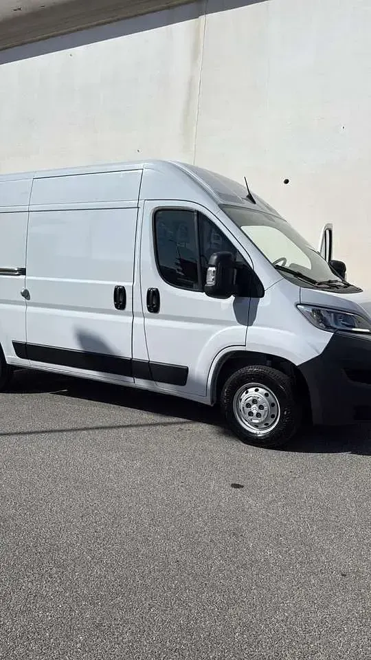 Usata Citroën Jumper 140 CV (102 kW) 2022 Bianco Monovolume