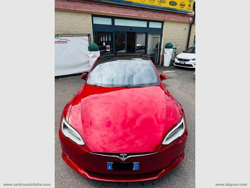 Usata Tesla Model S 158 kW (215 CV) 2018 Rosso Utilitaria