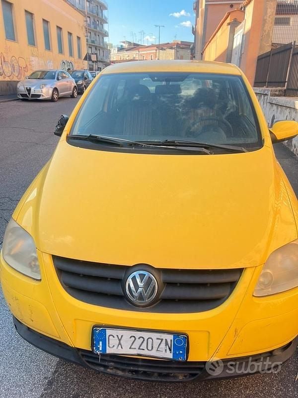 Usata VW Fox 69 CV (50 kW) 2005 Giallo Utilitaria