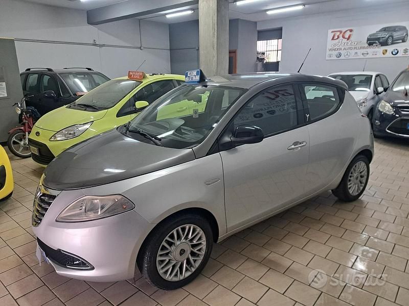 Usata Lancia Ypsilon S 85 CV (62 kW) 2011 Grigio Utilitaria