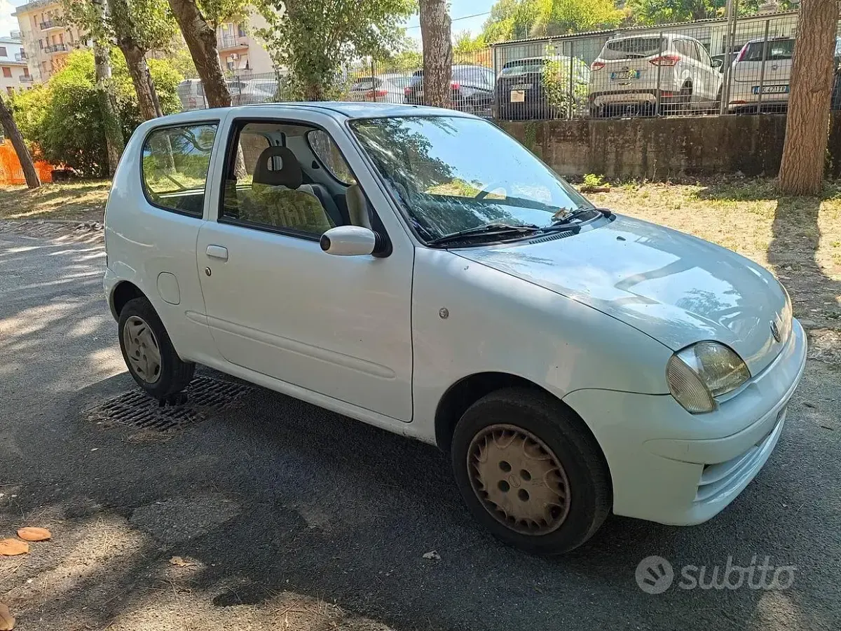 Usata Fiat 600 Anniversary 54 CV (39 kW) 2007 Blu Utilitaria