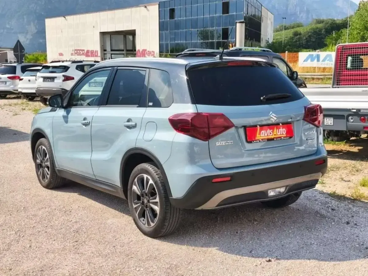 Usata Suzuki Vitara 129 CV (94 kW) 2021 Azzurro tetto nero SUV