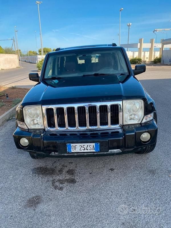 Usata Jeep Commander 225 CV (165 kW) 2007 Nero SUV