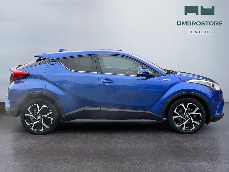 Second-hand Toyota C-HR 122 CP (89 kW) 2019 Albastru SUV