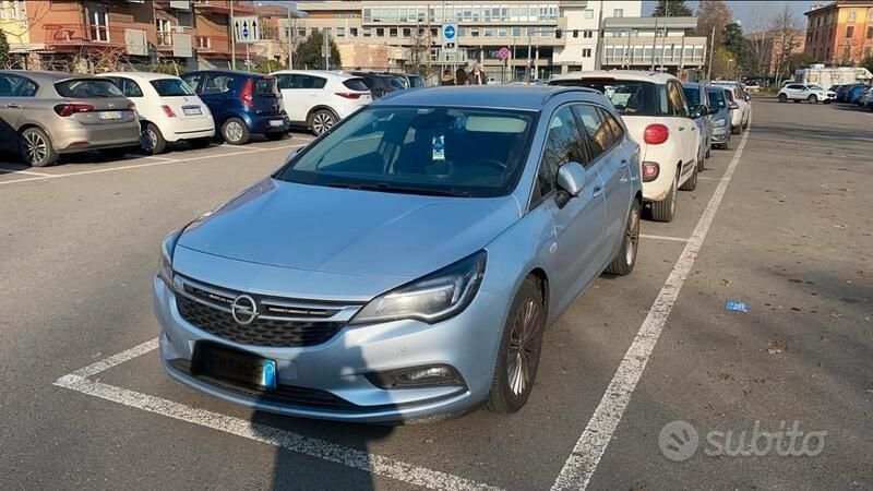 Usata Opel Astra Sport 110 CV (80 kW) 2017 Grigio Station wagon