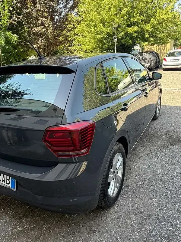 Usata VW Polo Highline 95 CV (69 kW) 2019 Grigio Utilitaria