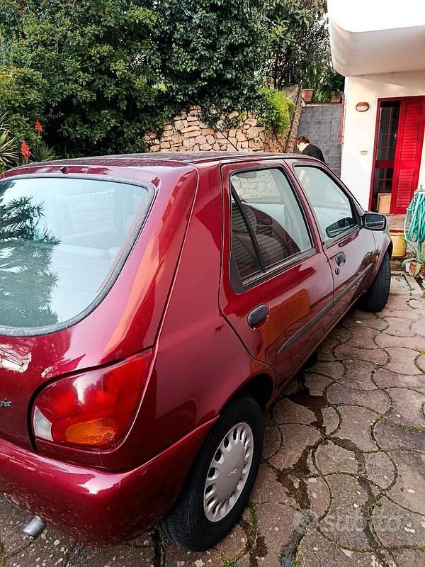 Usata Ford Fiesta 1999 Utilitaria