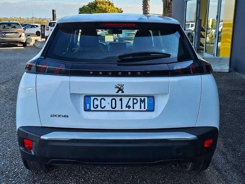 Usata Peugeot 2008 Active 102 CV (75 kW) 2020 Bianco SUV