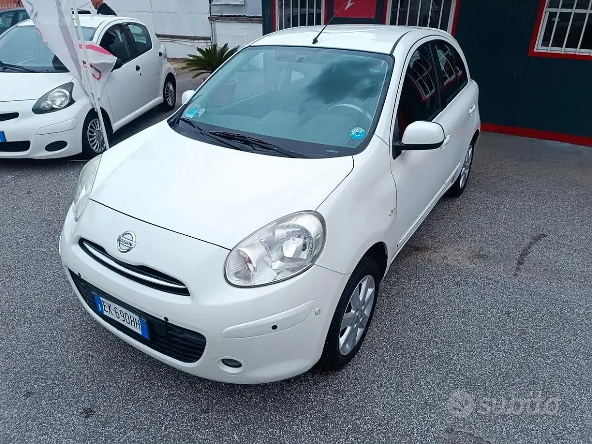 Usata Nissan Micra Acenta 80 CV (58 kW) 2011 Beige Utilitaria