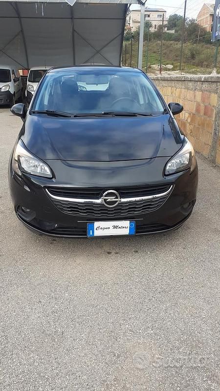 Usata Opel Corsa 75 CV (55 kW) 2016 Nero Berlina