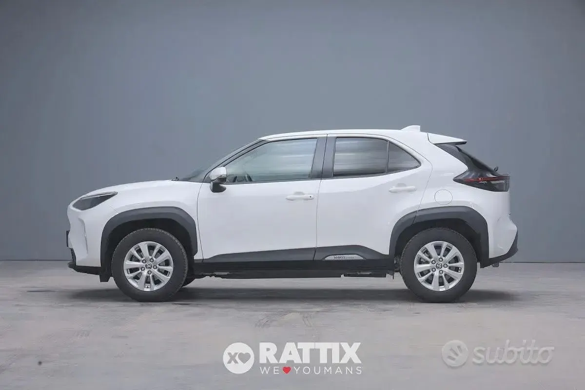 Usata Toyota Yaris Cross Business Edition 92 CV (67 kW) 2023 Bianco SUV