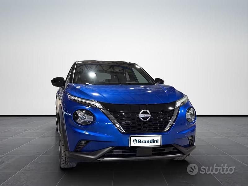 Usata Nissan Juke Tekna 143 CV (105 kW) 2022 Blu / tetto nero SUV