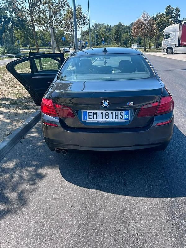 Usata BMW 520 143 CV (105 kW) 2013 Nero Berlina