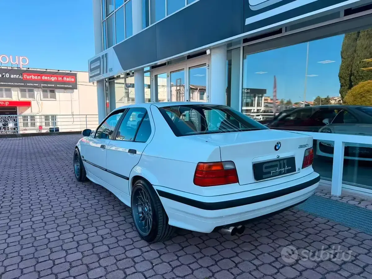 Usata BMW 320 Sport Line 150 CV (110 kW) 1991 Bianco Berlina