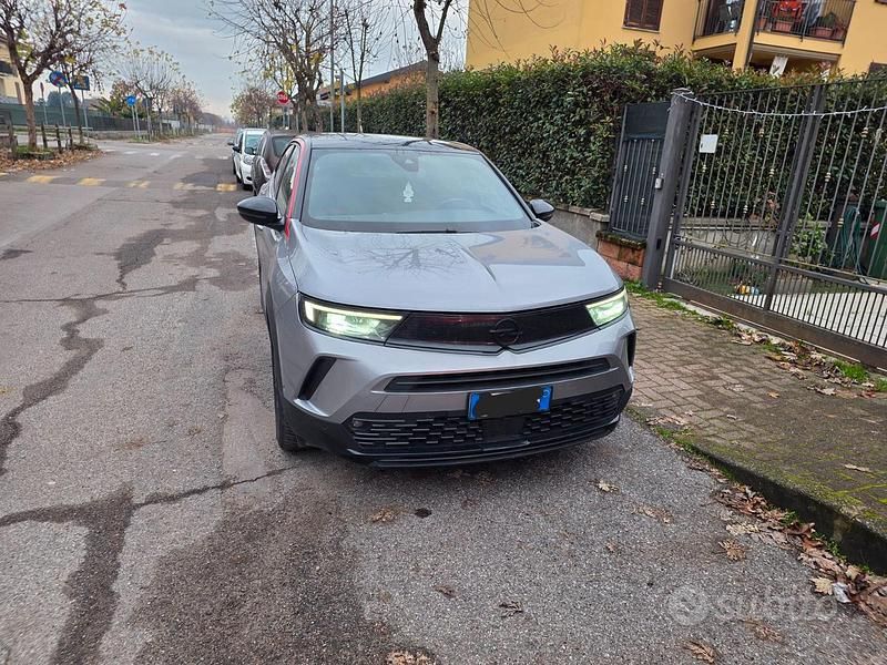 Grigio Usata 2022 Opel Mokka GS Line SUV | 17.500 € (Buon prezzo) - Immagine 1/4