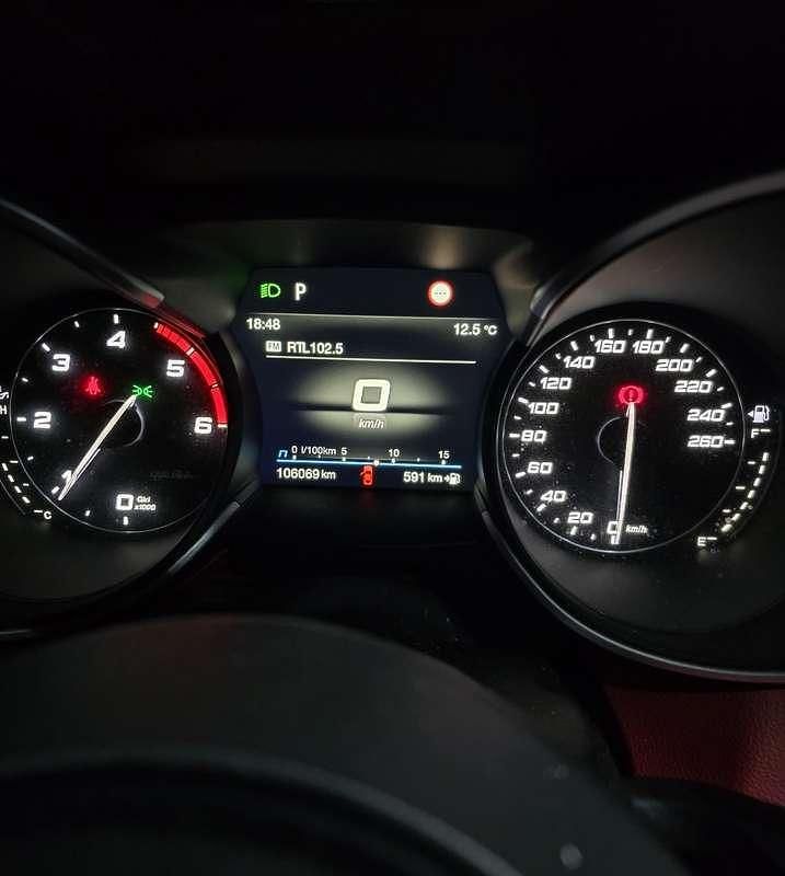 Usata Alfa Romeo Stelvio Ti 209 CV (153 kW) 2020 SUV