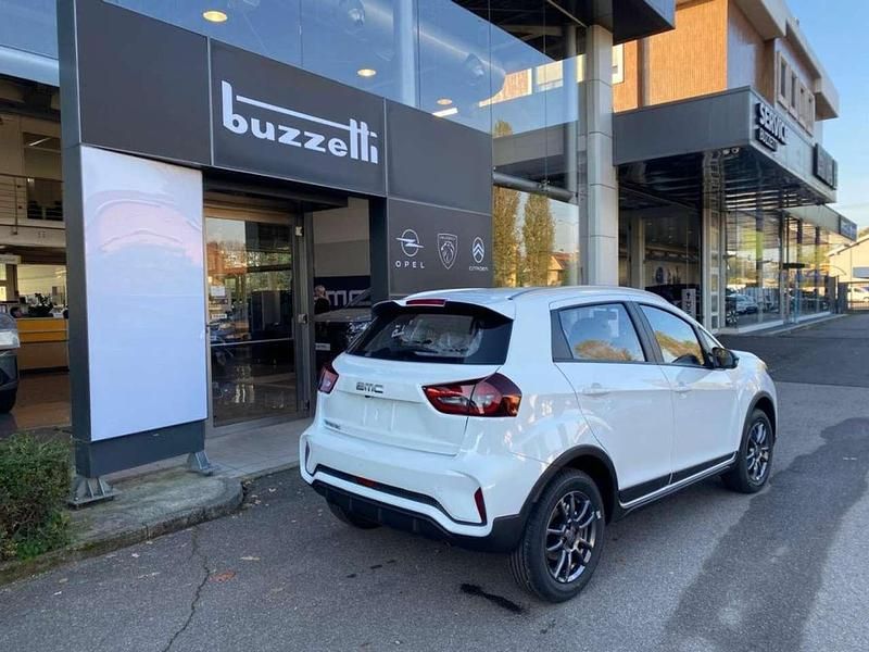 Nuova EMC QUATTRO 103 CV (75 kW) 2025 Bianco SUV