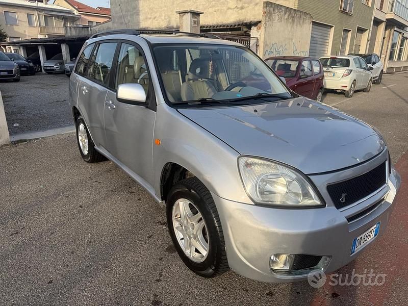 Usata DR DR5 108 CV (79 kW) 2008 Grigio SUV