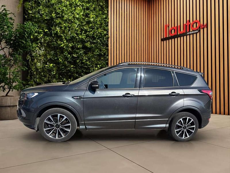 Usata Ford Kuga ST-Line 120 CV (88 kW) 2018 Grigio SUV