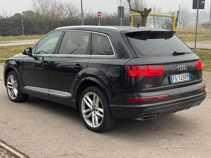 Usata Audi Q7 S-Line 272 CV (200 kW) 2015 Nero SUV