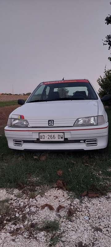 Usata Peugeot 106 98 CV (72 kW) 1994 Utilitaria