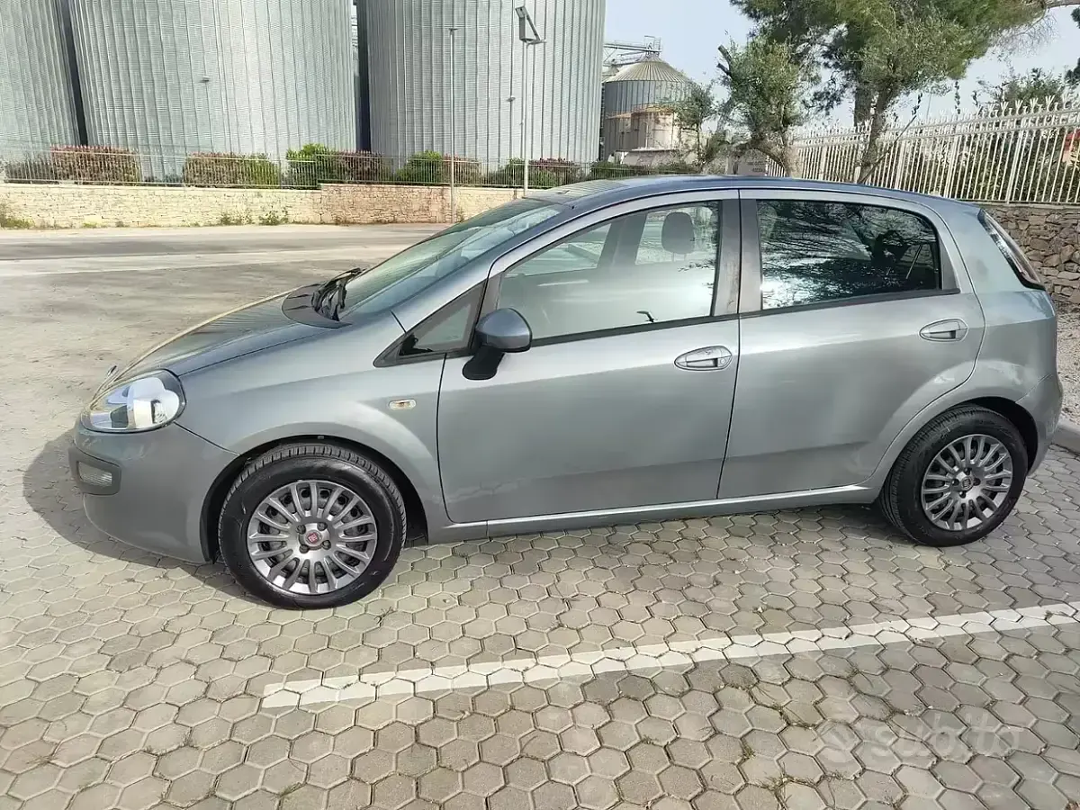 Usata Fiat Punto Evo 75 CV (55 kW) 2010 Grigio Utilitaria