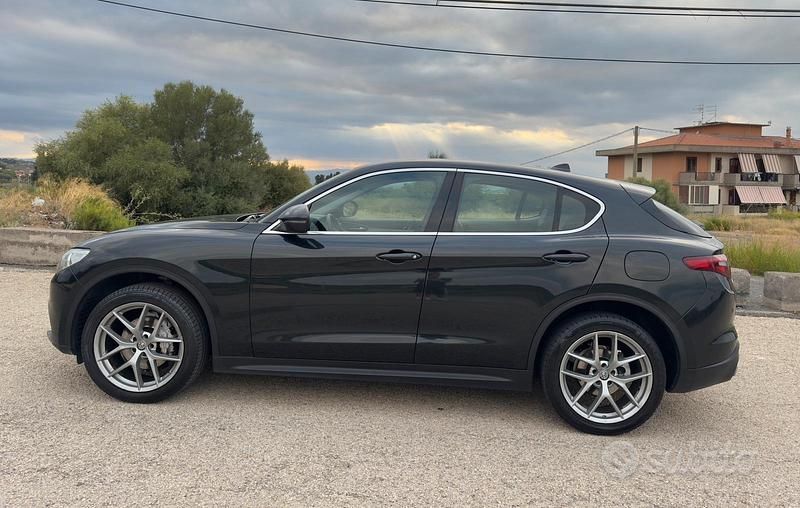 Usata Alfa Romeo Stelvio 210 CV (154 kW) 2018 Nero SUV