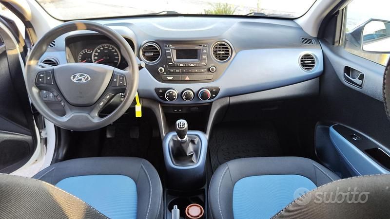 Używany Hyundai i10 Comfort 69 KM (50 kW) 2016 Biały Hatchback