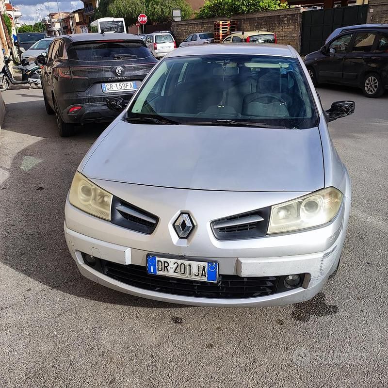 Usata Renault Mégane II 105 CV (77 kW) 2008 Grigio Berlina